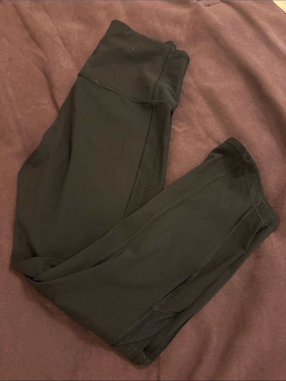 Lululemon mesh panel leggings